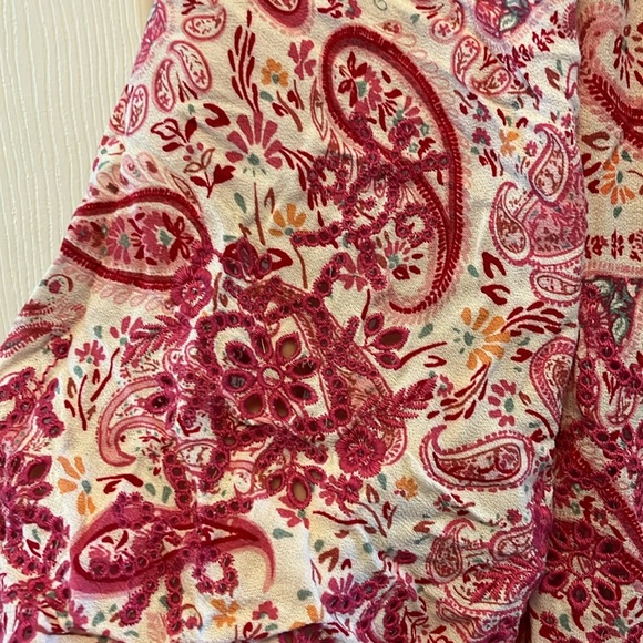 Pink paisley print top - Picture 9 of 9